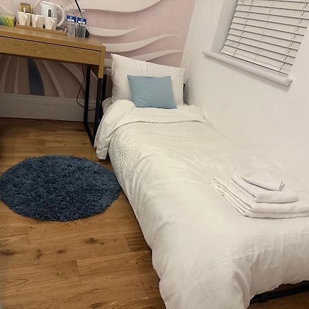 Rosie Cosy House Cricklewood Hotel London Exterior photo