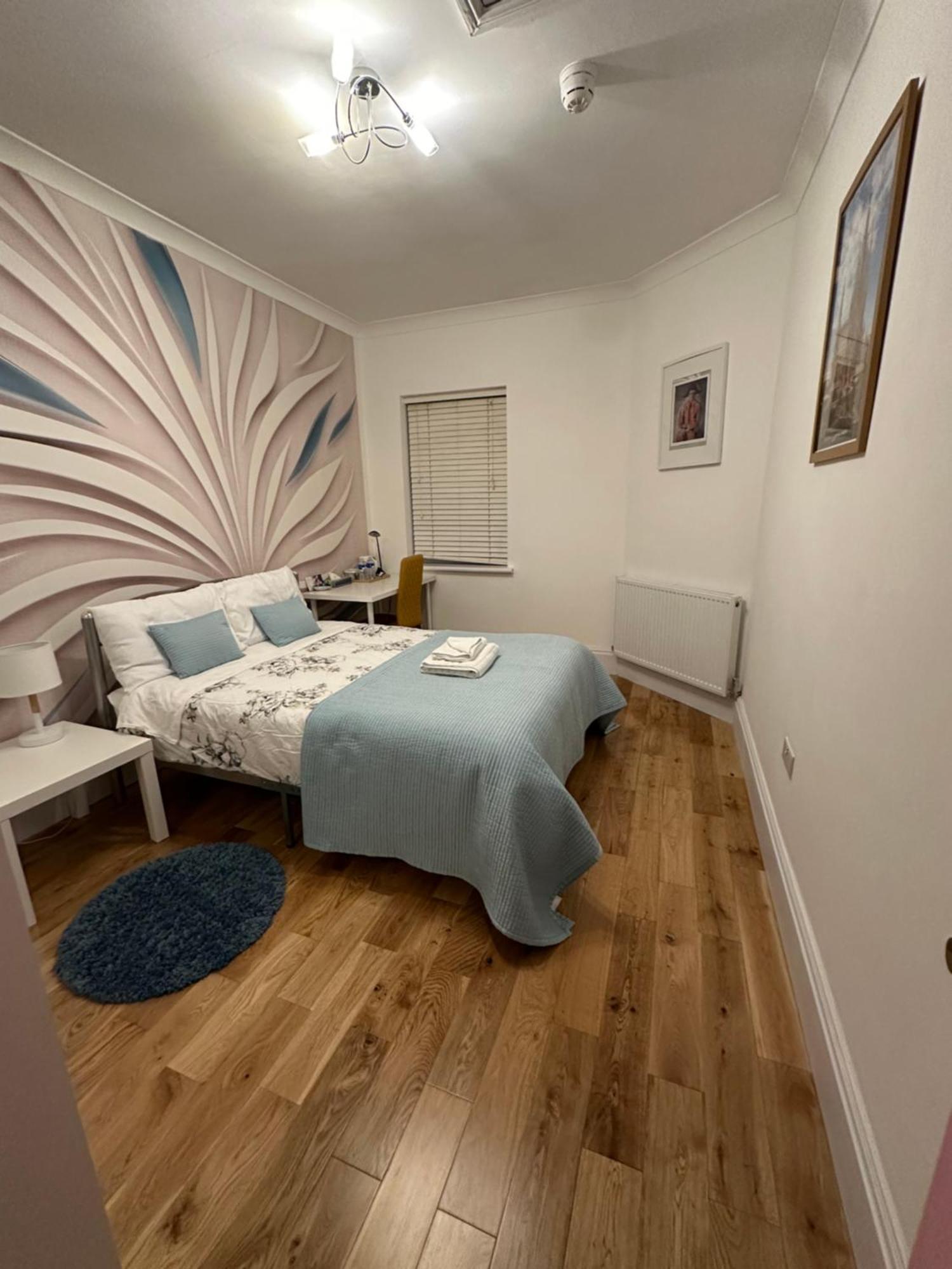 Rosie Cosy House Cricklewood Hotel London Exterior photo